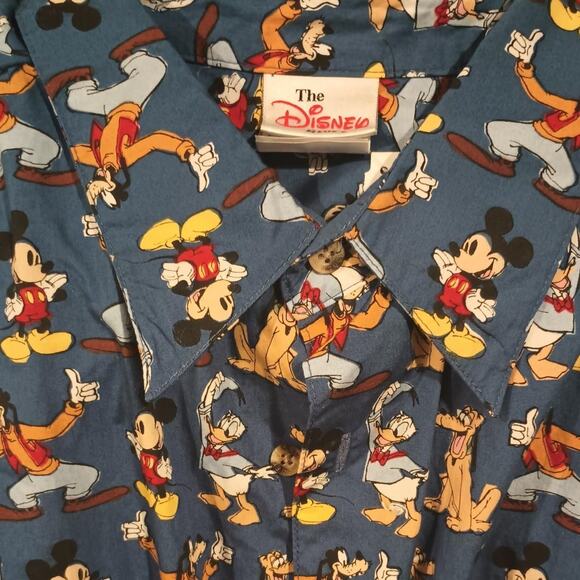 Vintage Disney Store - Mickey Donald Goofy & Pluto - XL - Short Sleeve Button Up - Picture 4 of 7